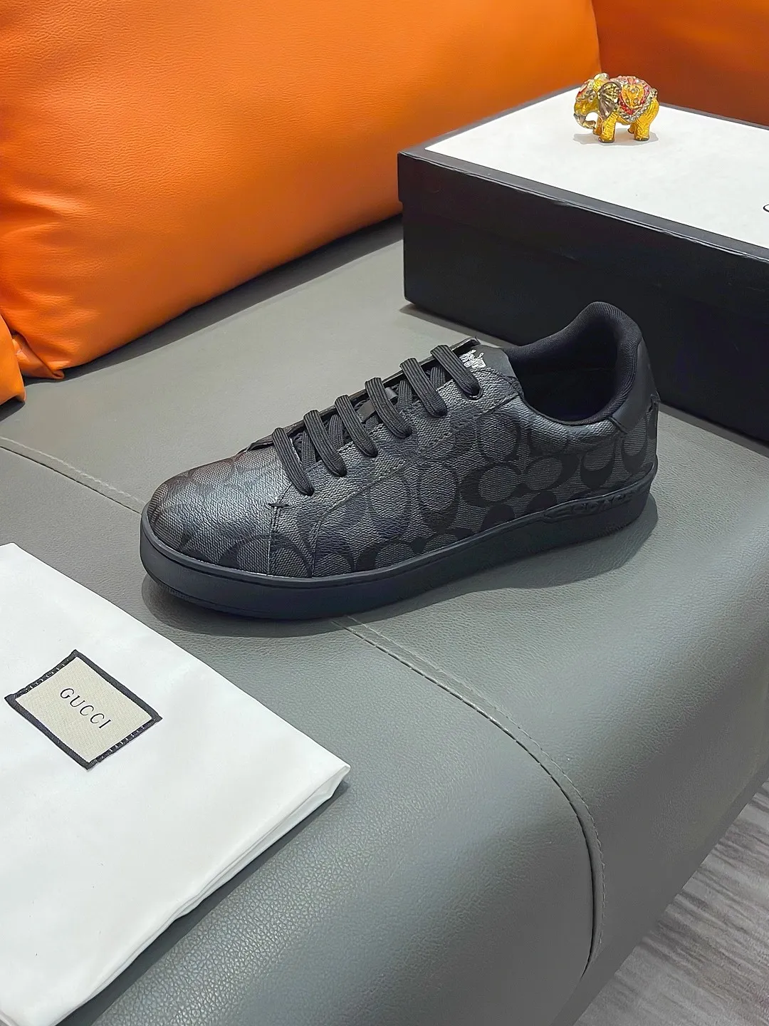 Men's shoes GUCCI "Gucci" P400 Regular size: 38-44 (casual shoes) Product materials: Selected cowhide upper, soft sheepskin lining; original outsole.